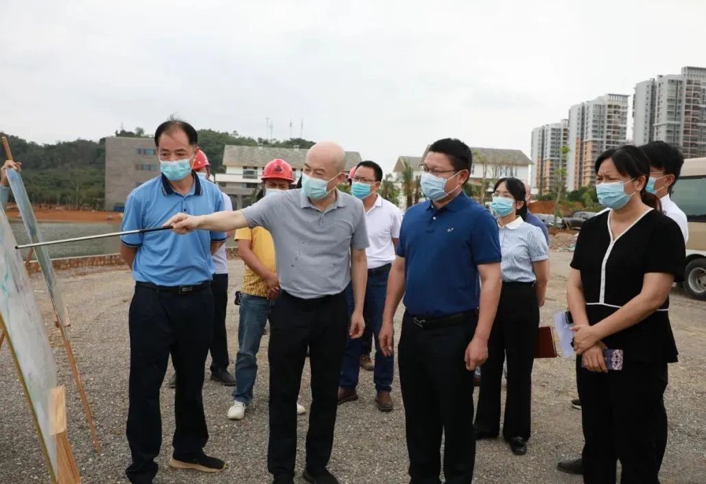 市领导调研重点项目建设